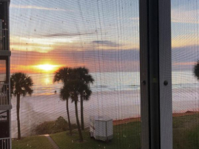 Beachfront Condo! Gulf View From All Rooms, Pool, Chairs Provided